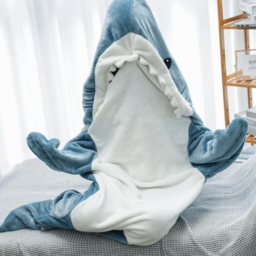 CozyShark La Coperta Squalo Indossabile - PijamaMania™ - PijamaMania