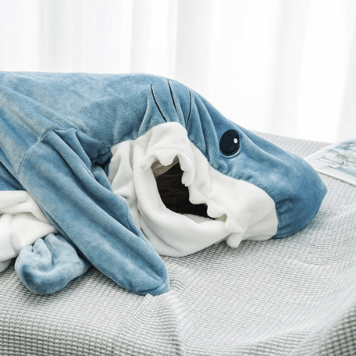 CozyShark La Coperta Squalo Indossabile - PijamaMania™ - PijamaMania